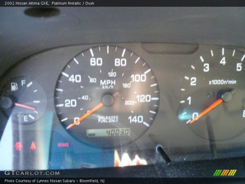 Platinum Metallic / Dusk 2001 Nissan Altima GXE