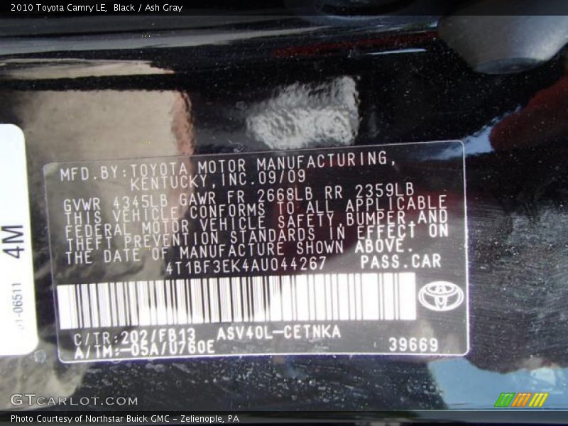 Black / Ash Gray 2010 Toyota Camry LE