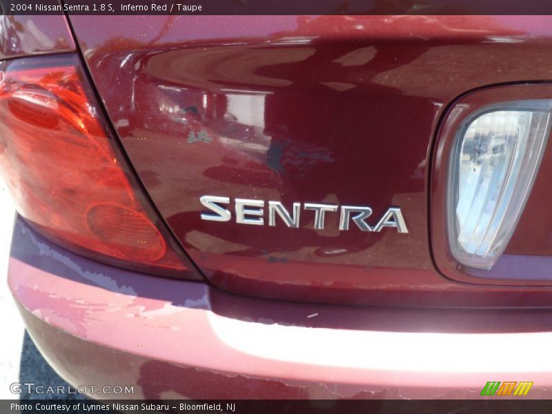 Inferno Red / Taupe 2004 Nissan Sentra 1.8 S