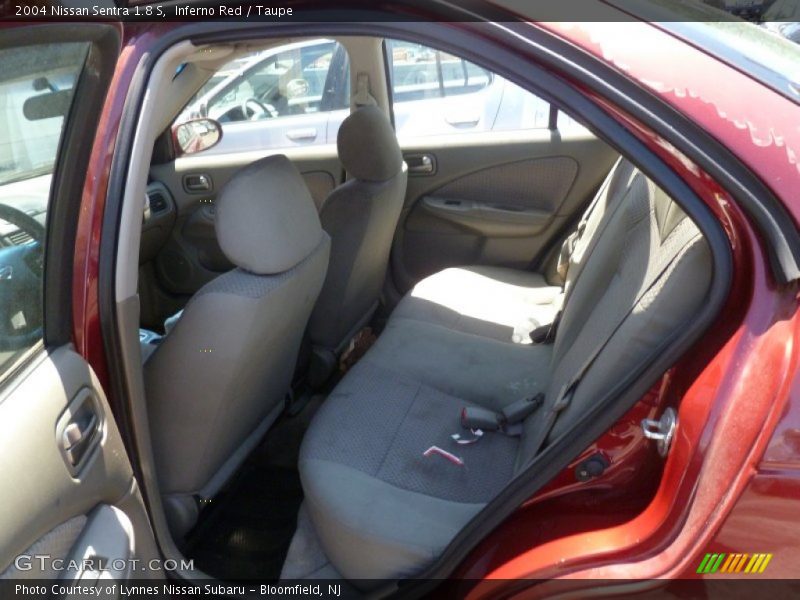 Inferno Red / Taupe 2004 Nissan Sentra 1.8 S