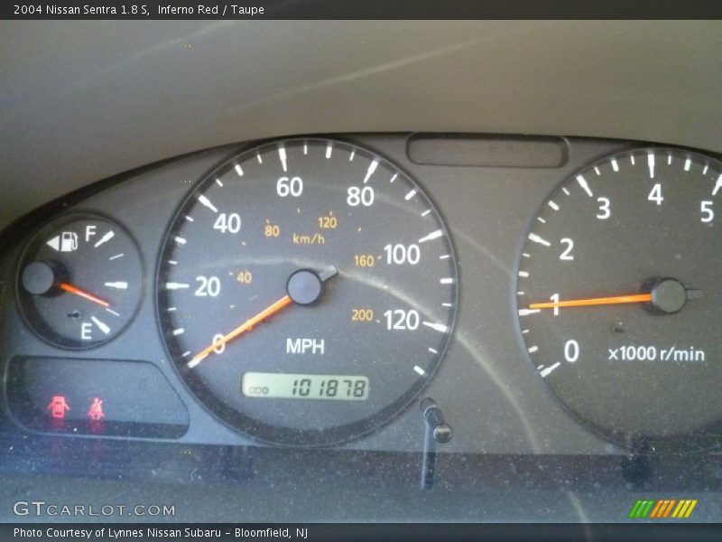 Inferno Red / Taupe 2004 Nissan Sentra 1.8 S