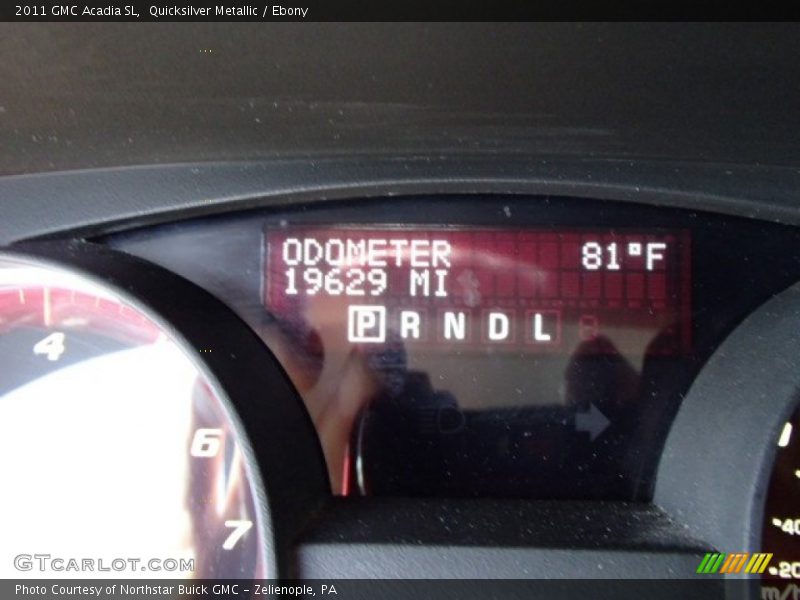Quicksilver Metallic / Ebony 2011 GMC Acadia SL