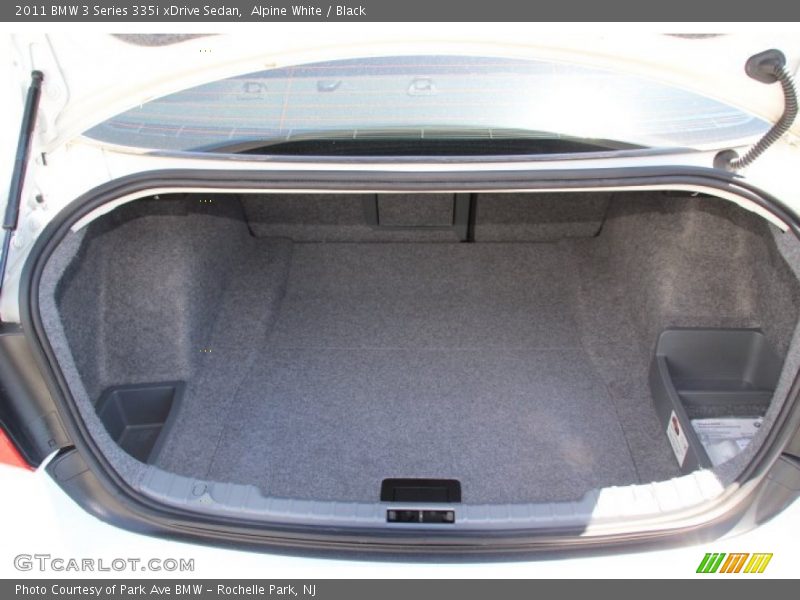 Alpine White / Black 2011 BMW 3 Series 335i xDrive Sedan