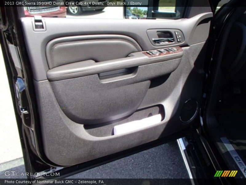Onyx Black / Ebony 2013 GMC Sierra 3500HD Denali Crew Cab 4x4 Dually