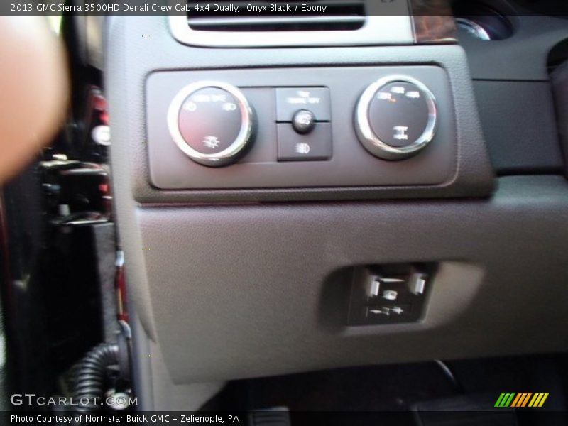 Onyx Black / Ebony 2013 GMC Sierra 3500HD Denali Crew Cab 4x4 Dually