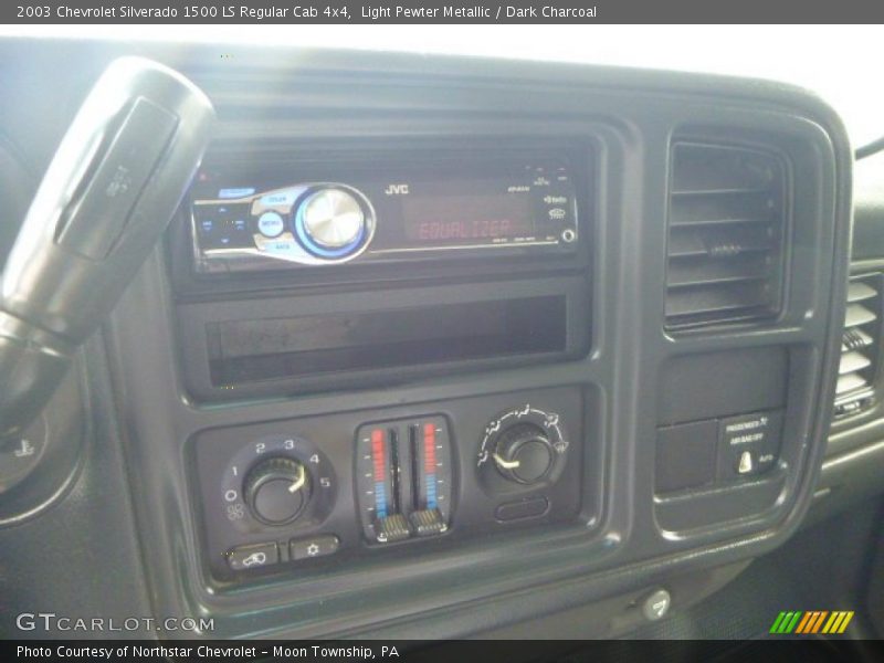 Light Pewter Metallic / Dark Charcoal 2003 Chevrolet Silverado 1500 LS Regular Cab 4x4