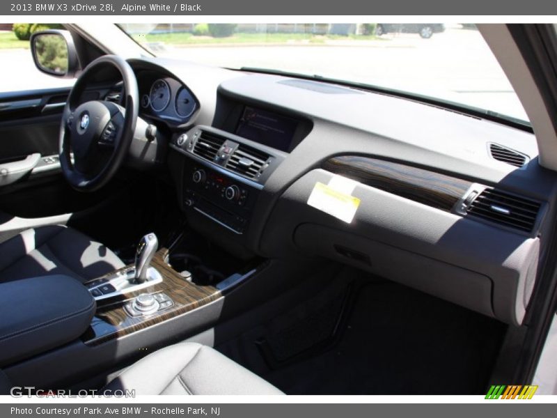 Alpine White / Black 2013 BMW X3 xDrive 28i