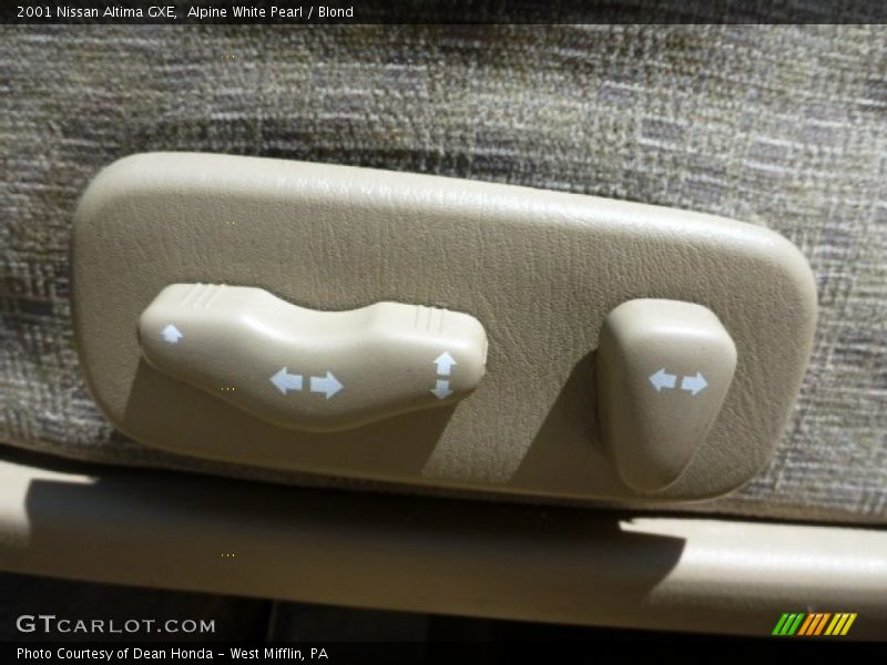 Alpine White Pearl / Blond 2001 Nissan Altima GXE