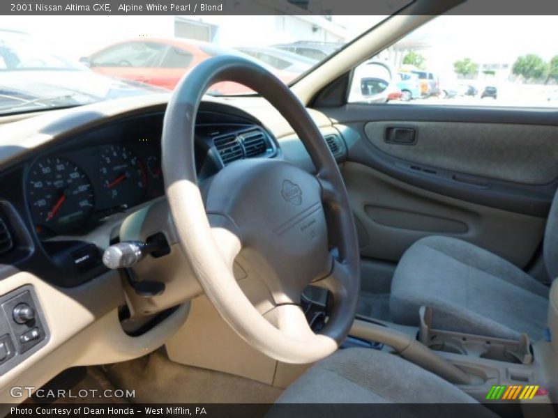 Alpine White Pearl / Blond 2001 Nissan Altima GXE