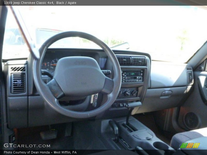 Black / Agate 1999 Jeep Cherokee Classic 4x4
