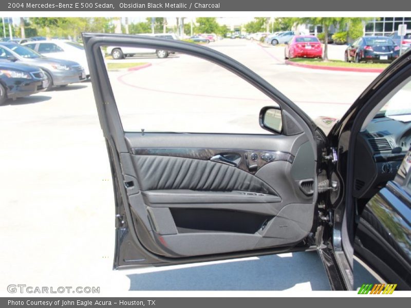 Door Panel of 2004 E 500 Sedan