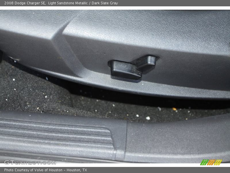 Light Sandstone Metallic / Dark Slate Gray 2008 Dodge Charger SE