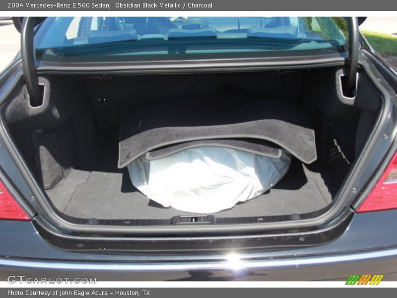  2004 E 500 Sedan Trunk
