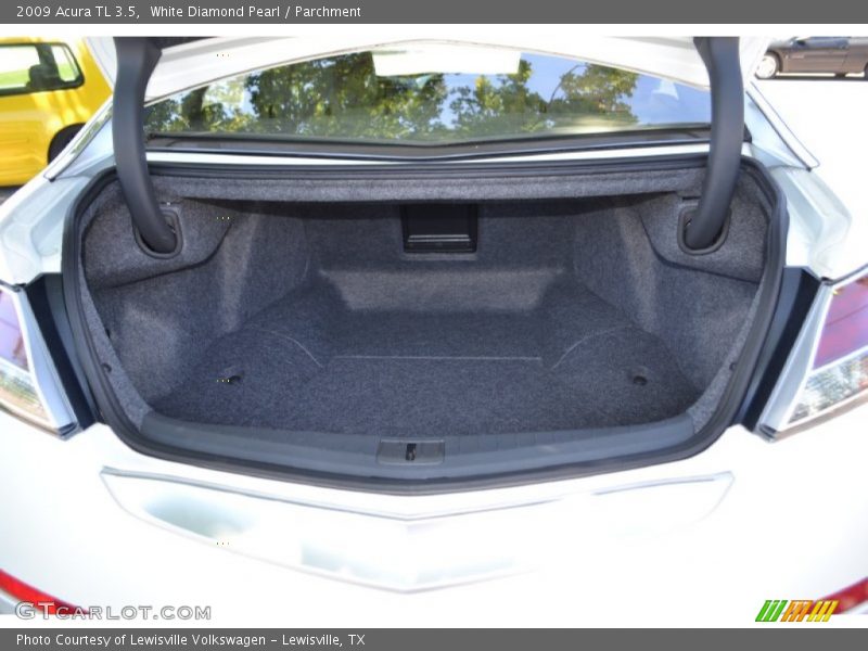 White Diamond Pearl / Parchment 2009 Acura TL 3.5