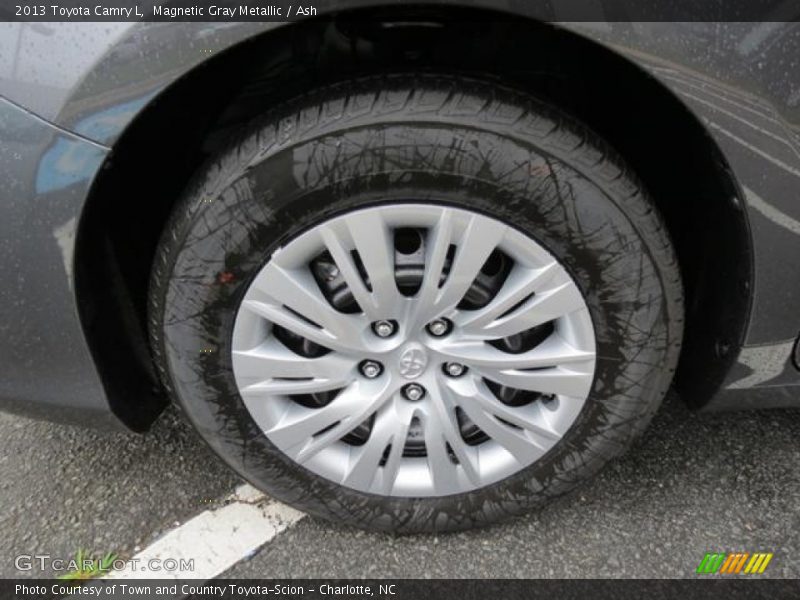 Magnetic Gray Metallic / Ash 2013 Toyota Camry L