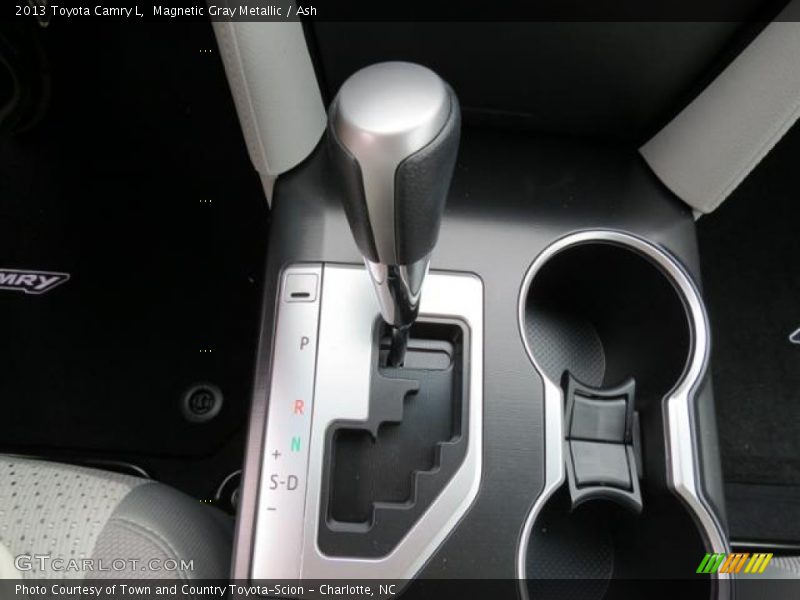Magnetic Gray Metallic / Ash 2013 Toyota Camry L