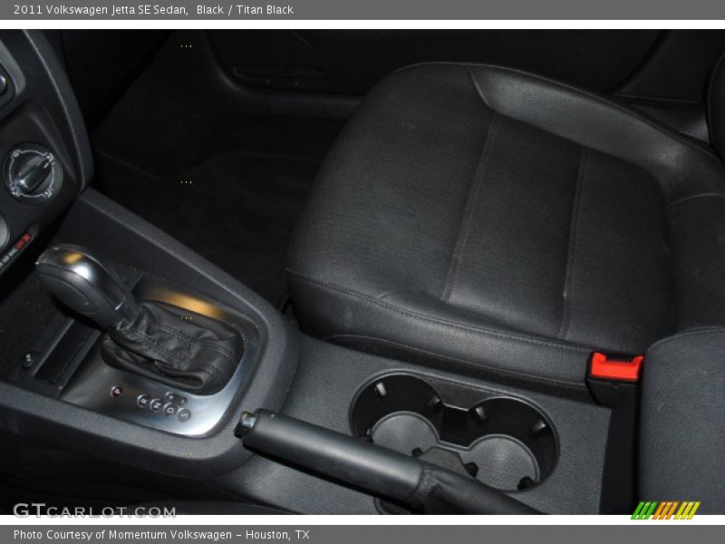 Black / Titan Black 2011 Volkswagen Jetta SE Sedan