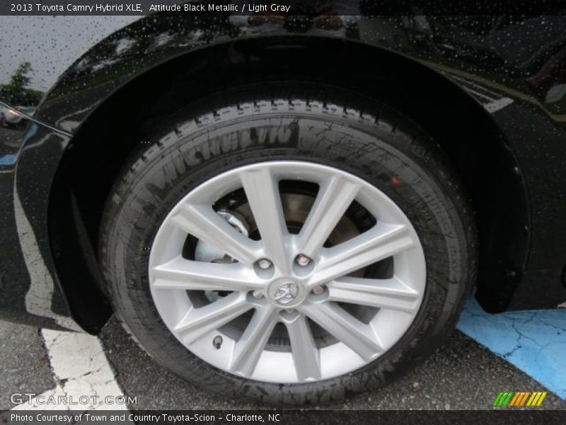 Attitude Black Metallic / Light Gray 2013 Toyota Camry Hybrid XLE