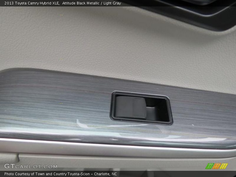 Attitude Black Metallic / Light Gray 2013 Toyota Camry Hybrid XLE