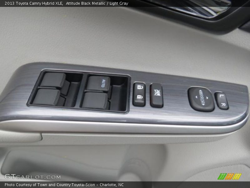 Attitude Black Metallic / Light Gray 2013 Toyota Camry Hybrid XLE