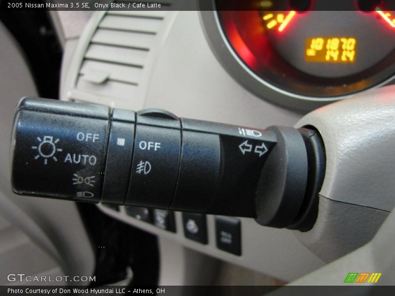 Onyx Black / Cafe Latte 2005 Nissan Maxima 3.5 SE