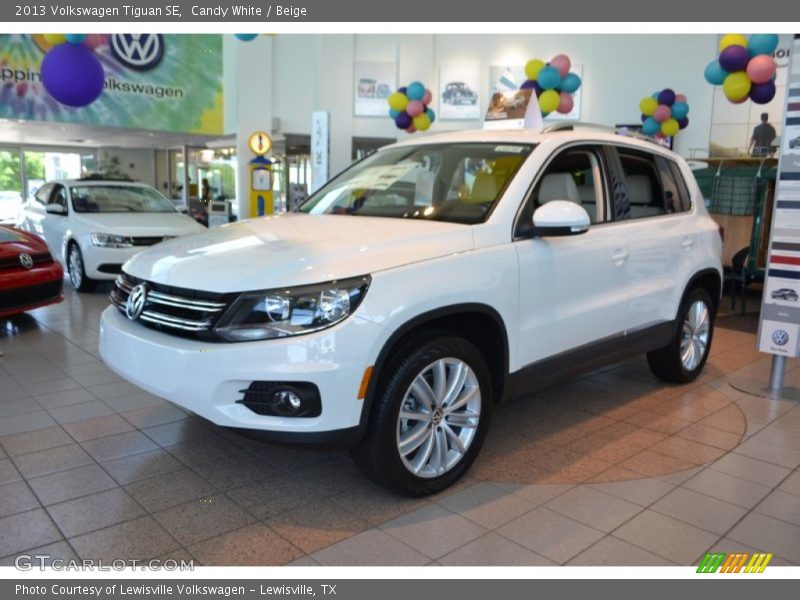Candy White / Beige 2013 Volkswagen Tiguan SE