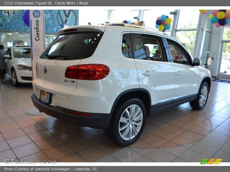 Candy White / Beige 2013 Volkswagen Tiguan SE