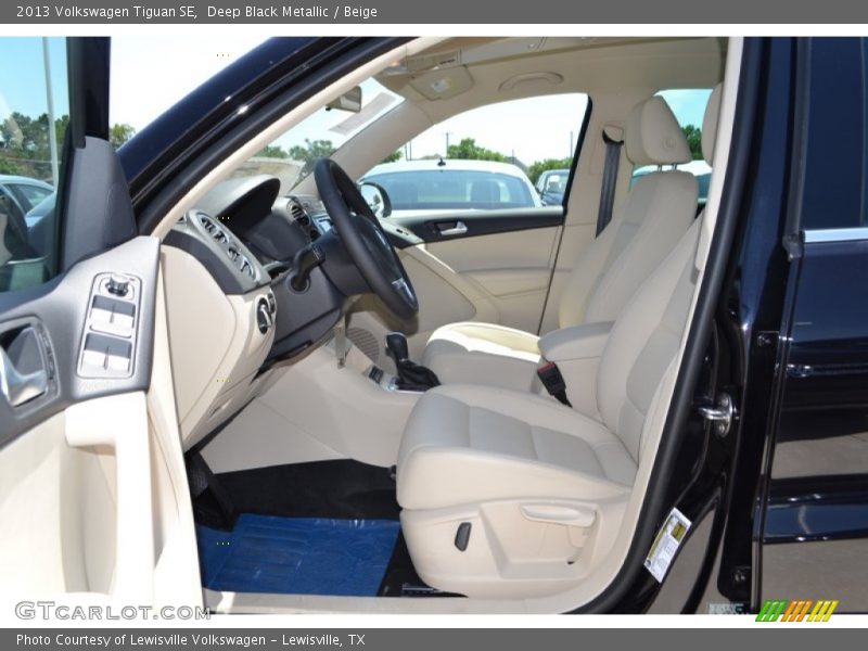 Deep Black Metallic / Beige 2013 Volkswagen Tiguan SE