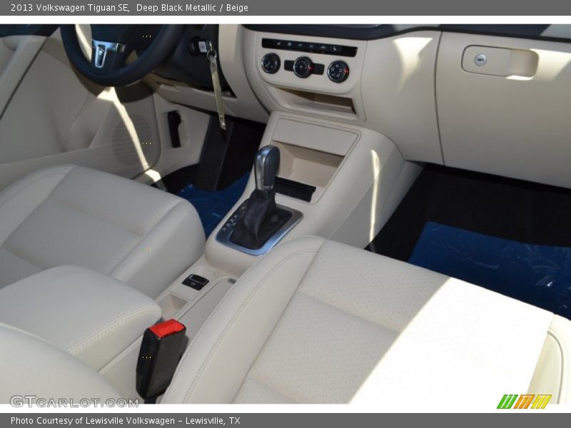Deep Black Metallic / Beige 2013 Volkswagen Tiguan SE