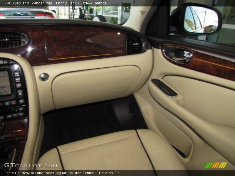 Ebony Black / Barley/Charcoal 2008 Jaguar XJ Vanden Plas