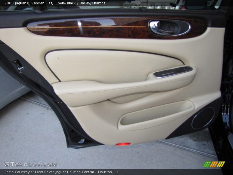 Ebony Black / Barley/Charcoal 2008 Jaguar XJ Vanden Plas