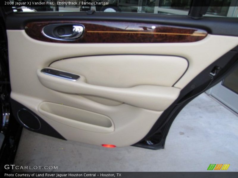Ebony Black / Barley/Charcoal 2008 Jaguar XJ Vanden Plas