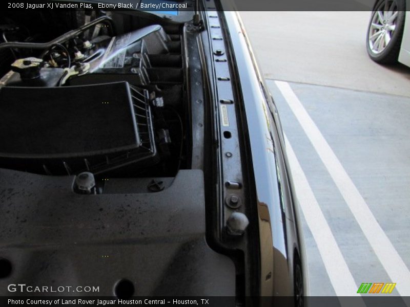 Ebony Black / Barley/Charcoal 2008 Jaguar XJ Vanden Plas