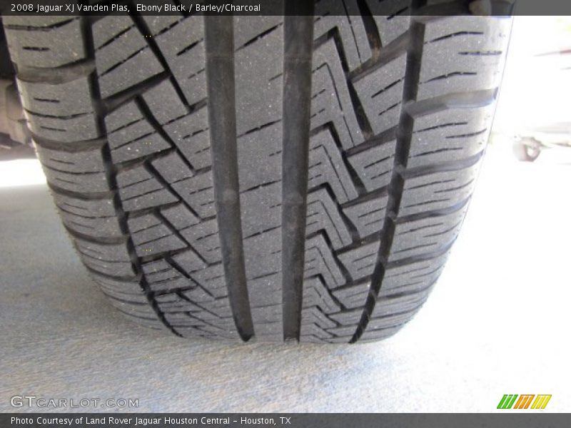 Ebony Black / Barley/Charcoal 2008 Jaguar XJ Vanden Plas