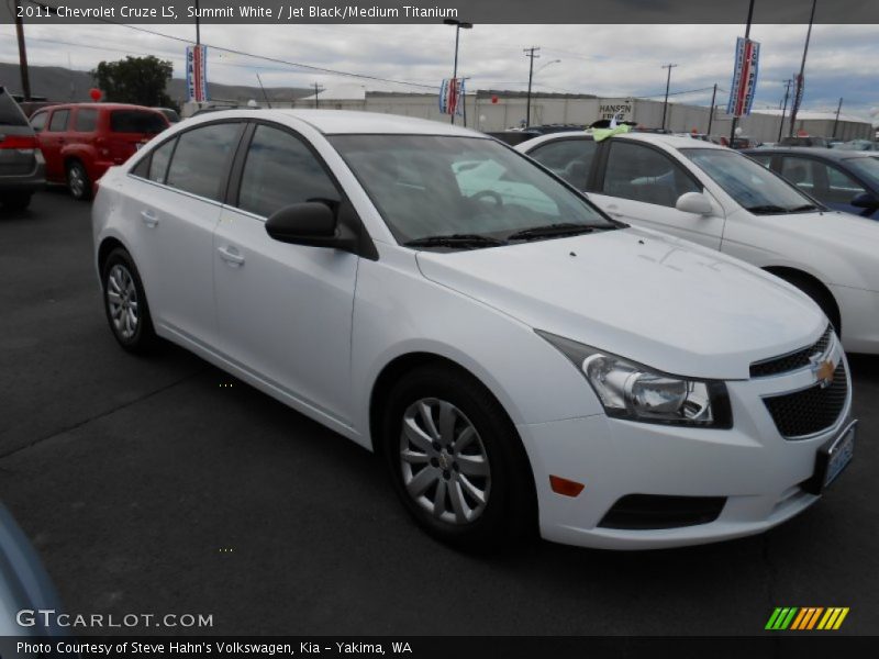 Summit White / Jet Black/Medium Titanium 2011 Chevrolet Cruze LS