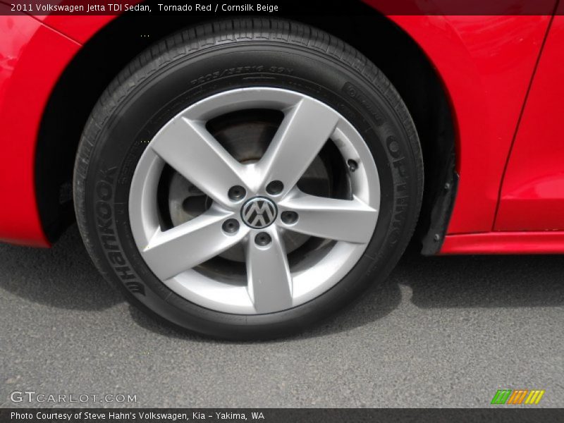 Tornado Red / Cornsilk Beige 2011 Volkswagen Jetta TDI Sedan