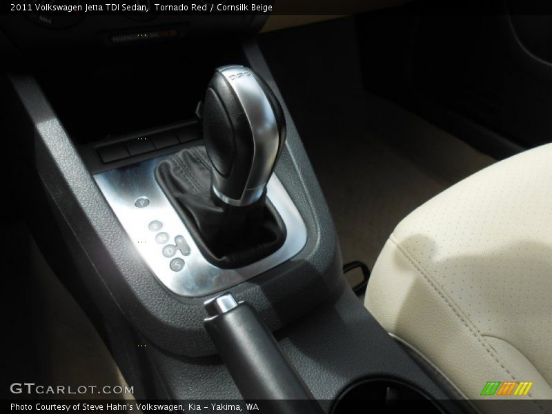 Tornado Red / Cornsilk Beige 2011 Volkswagen Jetta TDI Sedan