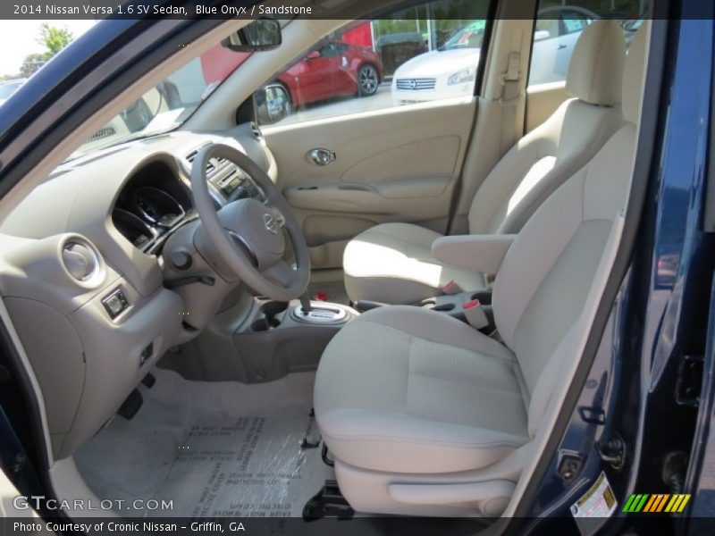  2014 Versa 1.6 SV Sedan Sandstone Interior