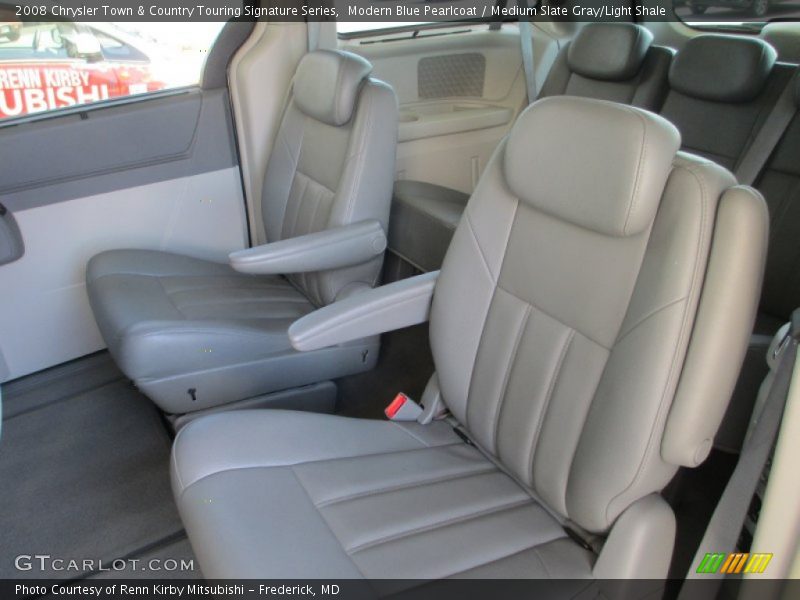 Modern Blue Pearlcoat / Medium Slate Gray/Light Shale 2008 Chrysler Town & Country Touring Signature Series