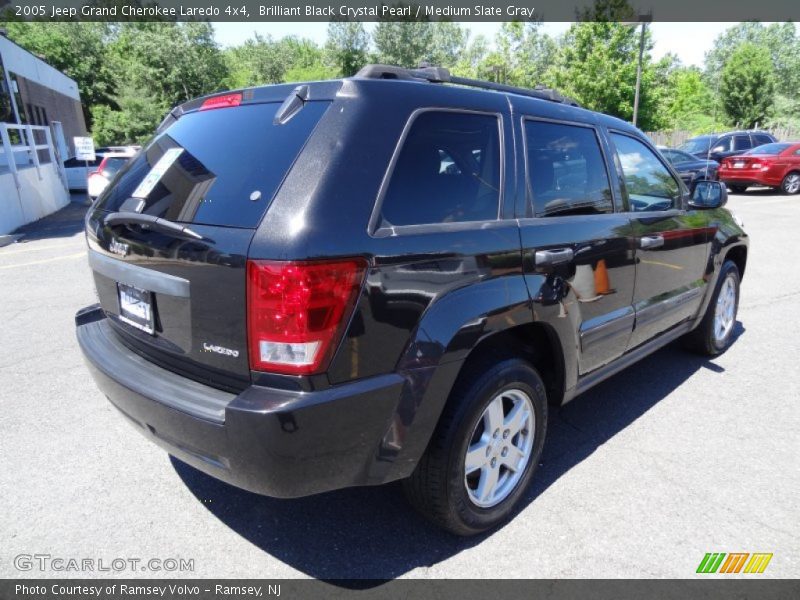 Brilliant Black Crystal Pearl / Medium Slate Gray 2005 Jeep Grand Cherokee Laredo 4x4