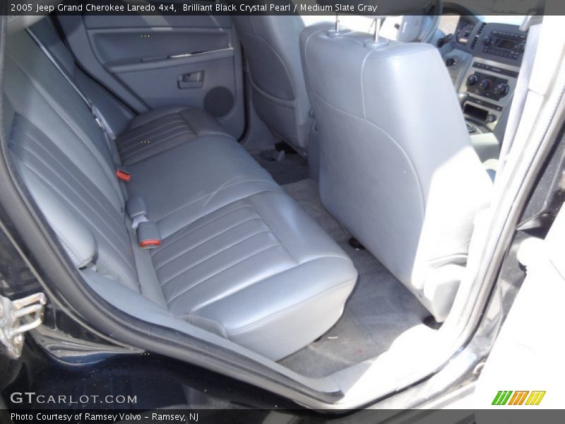 Brilliant Black Crystal Pearl / Medium Slate Gray 2005 Jeep Grand Cherokee Laredo 4x4