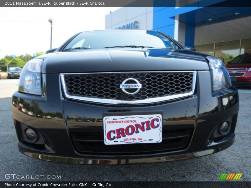 Super Black / SE-R Charcoal 2011 Nissan Sentra SE-R