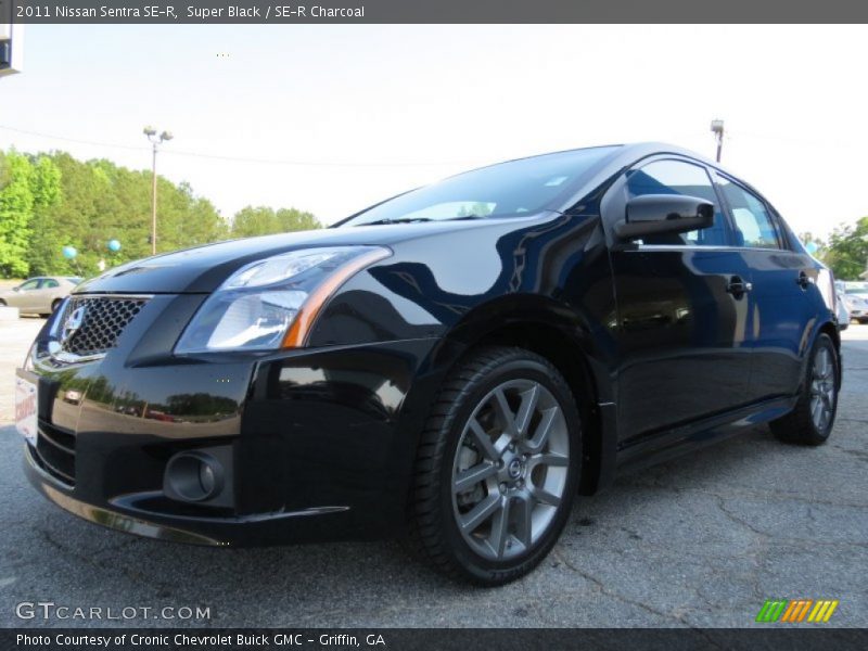 Super Black / SE-R Charcoal 2011 Nissan Sentra SE-R