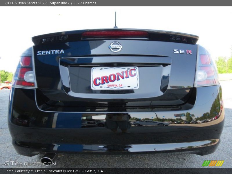 Super Black / SE-R Charcoal 2011 Nissan Sentra SE-R