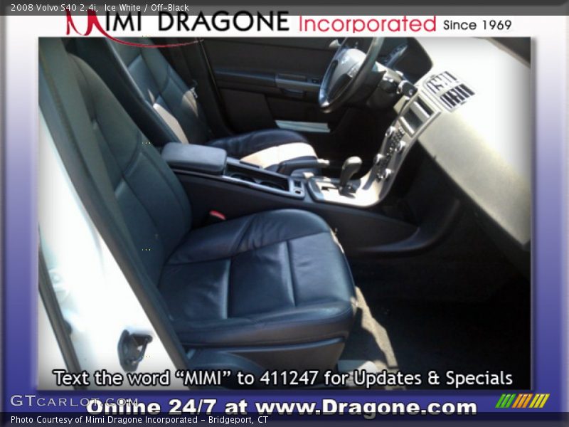 Ice White / Off-Black 2008 Volvo S40 2.4i
