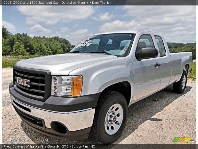 Front 3/4 View of 2013 Sierra 1500 Extended Cab