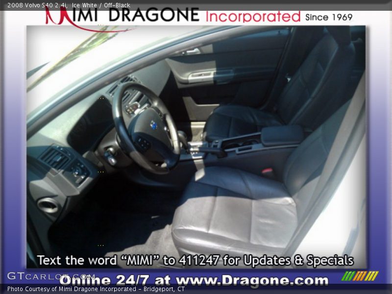 Ice White / Off-Black 2008 Volvo S40 2.4i
