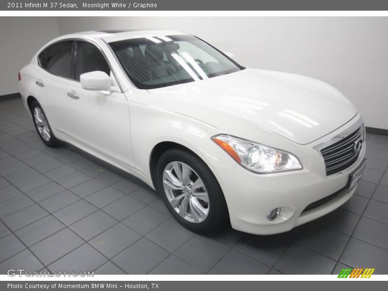 Moonlight White / Graphite 2011 Infiniti M 37 Sedan