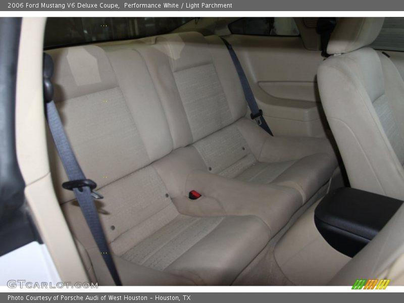Performance White / Light Parchment 2006 Ford Mustang V6 Deluxe Coupe