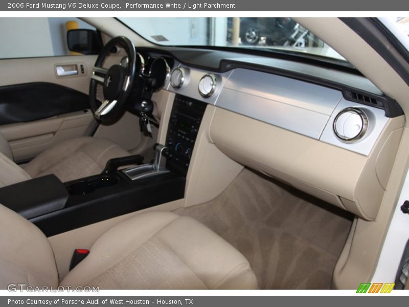Performance White / Light Parchment 2006 Ford Mustang V6 Deluxe Coupe